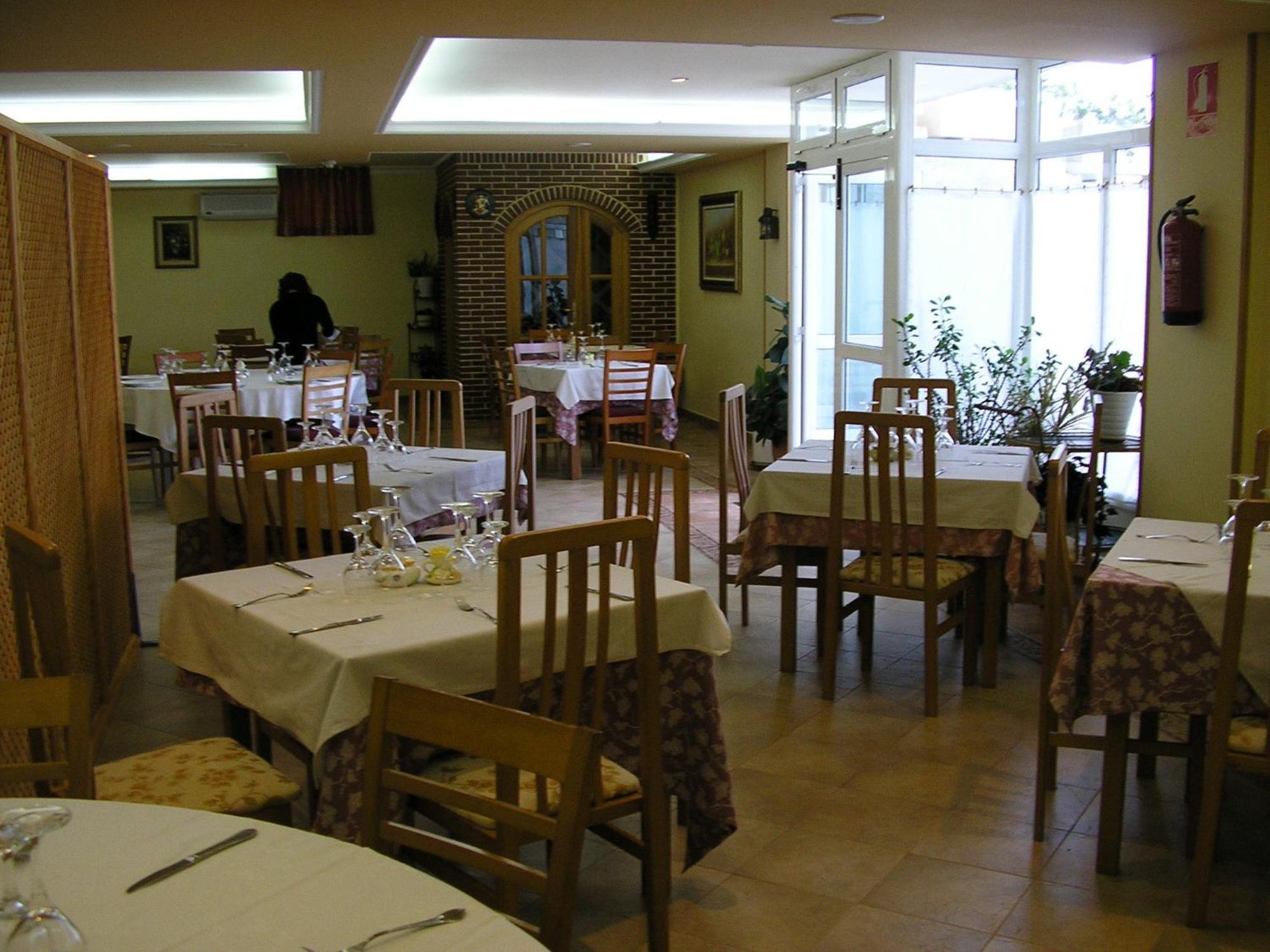 Hotel San Juan Revilla De Camargo Εξωτερικό φωτογραφία