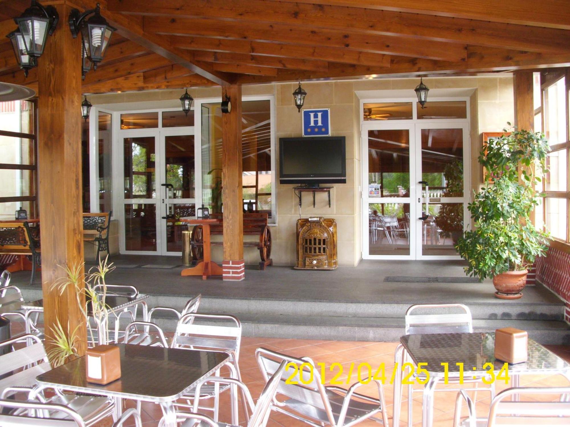 Hotel San Juan Revilla De Camargo Εξωτερικό φωτογραφία